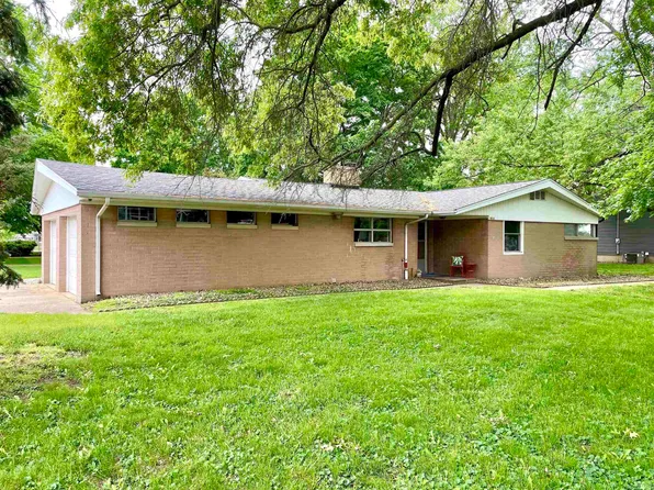 1816 E Sheridan St, Warsaw, IN 46580