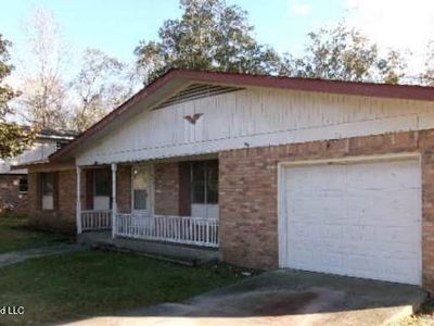 1306 E Sycamore Rd, Picayune, MS, 39466