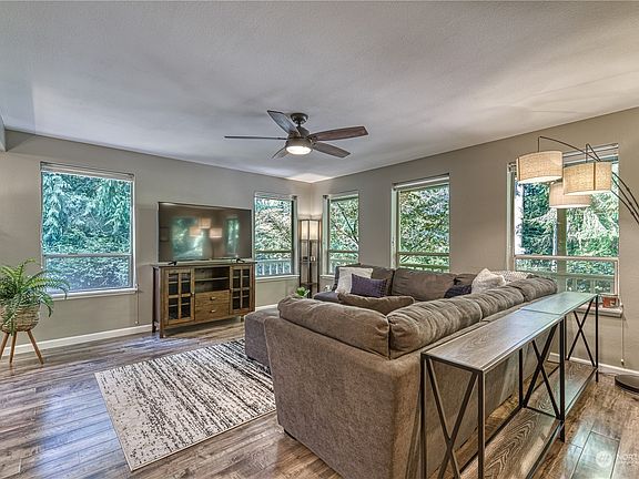 4th image of 4412 78th Avenue Ct NW