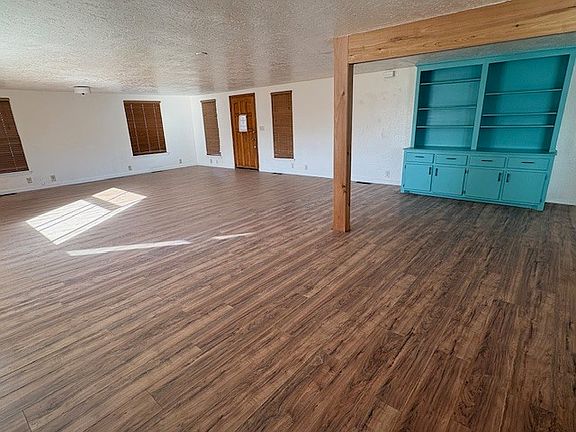 3rd image of 206 NE Fishermans Dr