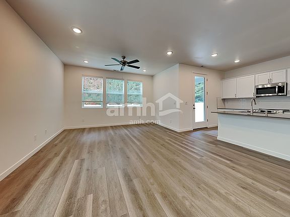 5th image of 5031 Turnstone St SE