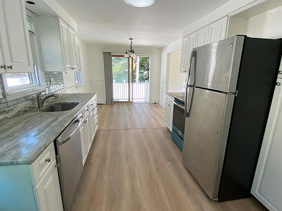 Walk-out Kitchen