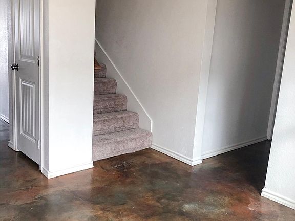 4th image of 580 S Lillian St Ste 1307