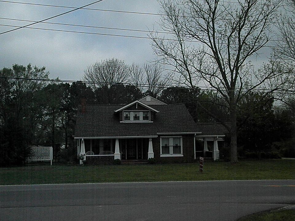 1st image of 537 Charity Ln