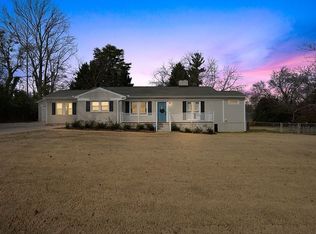 3 Wendover Dr, Greenville, SC 29615