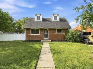 21201 E Twelve Mile Rd, Saint Clair Shores, MI 48081