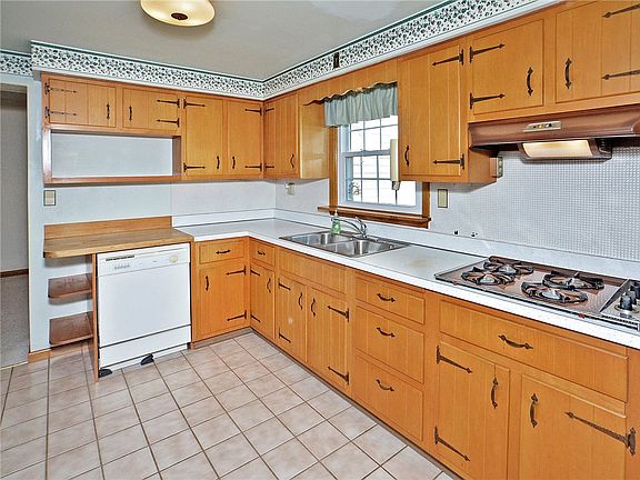 2nd image of 12291 Church Dr
