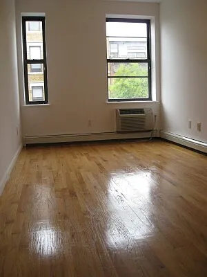 Rented by Tower Brokerage | media 37