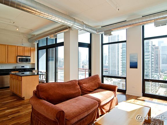 Kitchen/Living Room