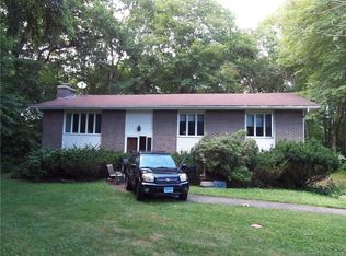 16 Latimer Dr, East Lyme, CT 06333
