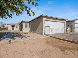 835 E Fredricks St, Barstow, CA 92311