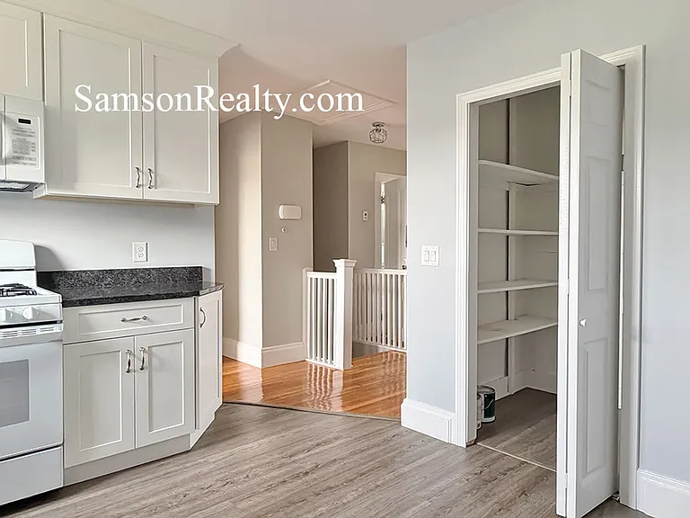 95 Taunton Ave #2 — Photo 8