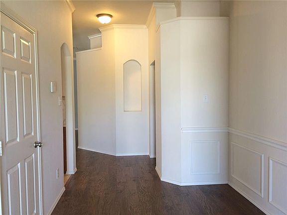 3rd image of 5320 Mirage Dr