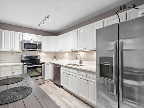 4250 Galt Ocean Drive #8N, Fort Lauderdale, FL 33308