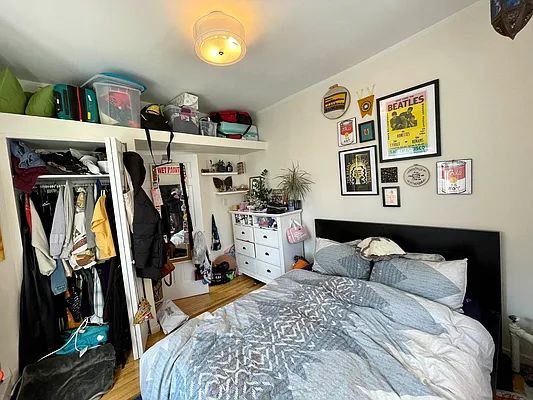 Rented by City Connections Realty | media 16