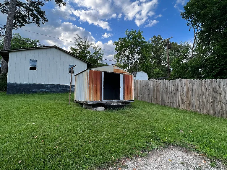 2801 Carson Ave — Photo 10