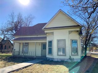 201 S Ward St, Italy, TX 76651