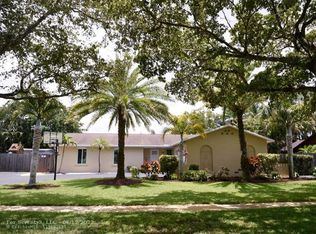 960 SW 70th Ave, Plantation, FL 33317