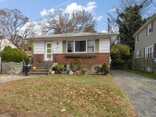 2386 New York Avenue, Huntington Station, NY 11746