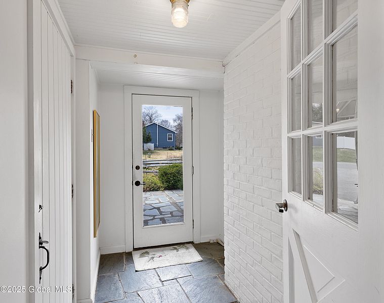 4th image of 7 Maywood Drive