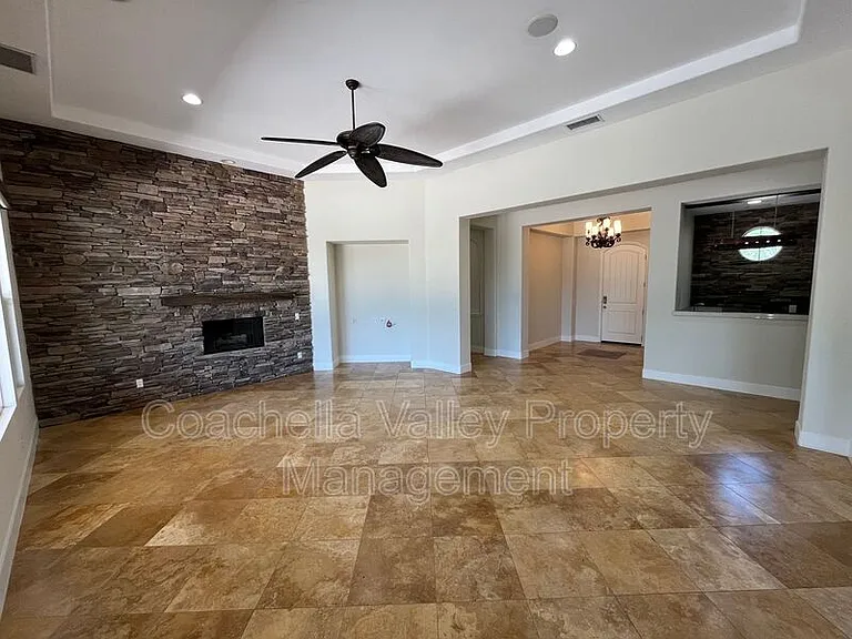 135 Tesori Dr — Photo 55