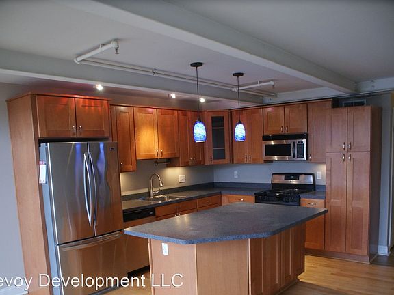 4th image of 4200 Laclede Ave APT 101
