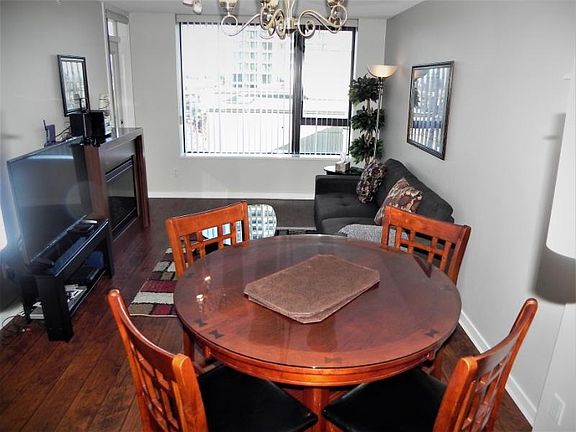 5th image of 7088 Salisbury Ave #601