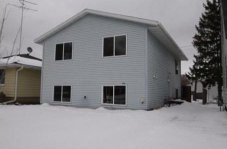 1st image of 104 19th Ave N