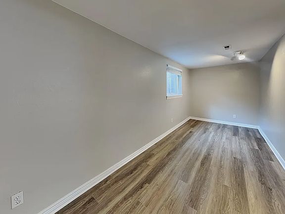 5th image of 5005 S Richfield Cir