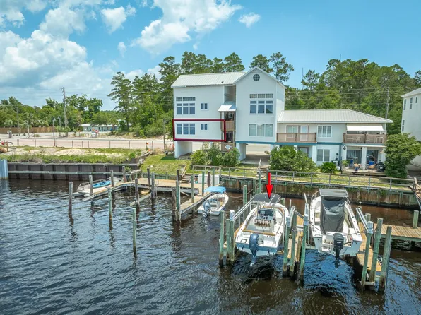 416 Marine St #A, Carrabelle, FL 32322