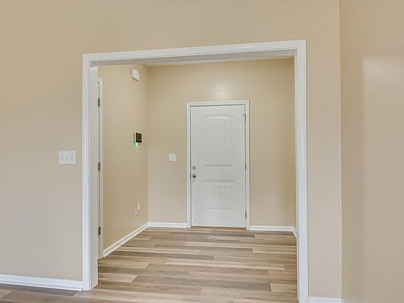 5th image of 323 Koweta Way