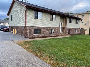 1040 S York Rd, Bensenville, IL 60106