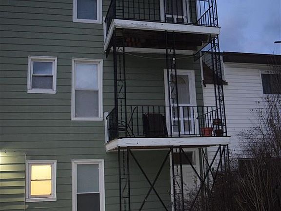 3rd image of 101 Park Ave