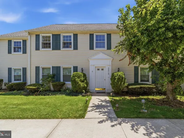 271 Old Nassau Rd #O, Monroe Township, NJ 08831