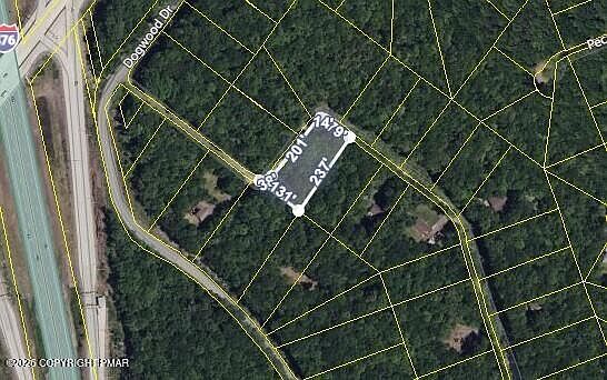 2nd image of B152 Sandlewood Rd