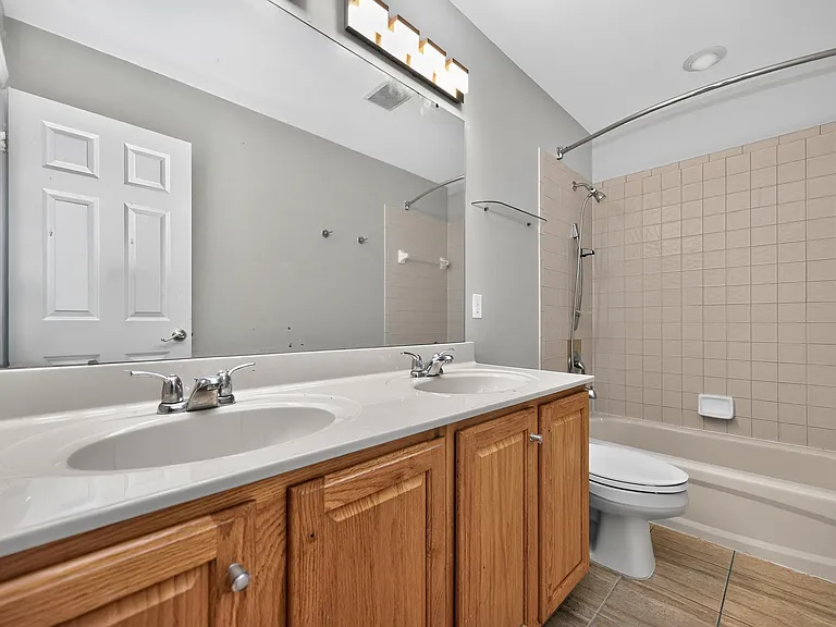 12130 Crestfield Ct — Photo 36