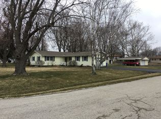 4790 Beacon Dr, Decatur, IL 62521