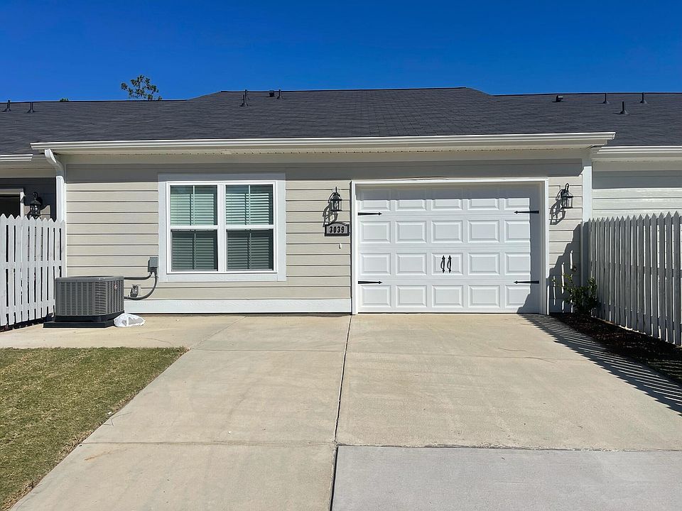 2nd image of 3039 Stanhope Drive