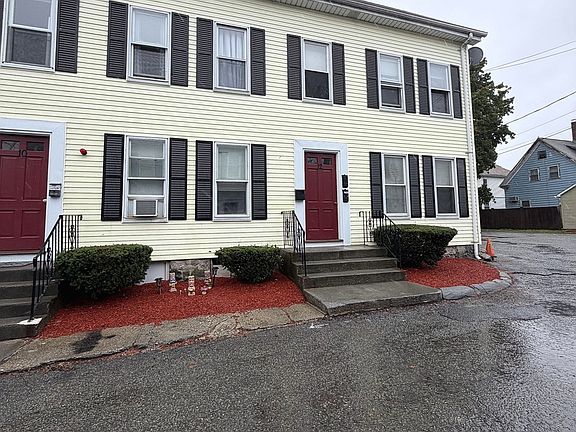 3rd image of 8-12 Exchange Ct