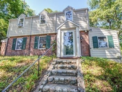 15 Dexter Rd, Newton, MA, 02460