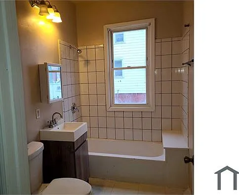 3834 N Port Washington Rd #LOWER — Photo 3