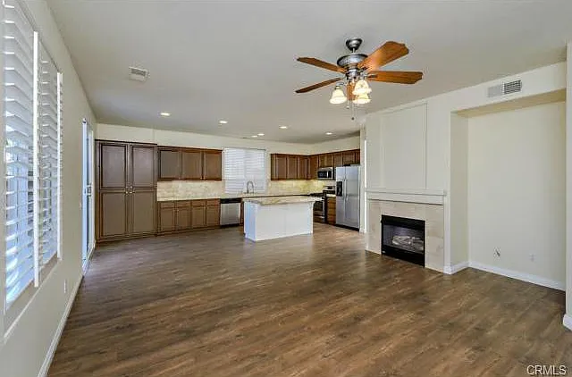 32650 Clearvail Dr — Photo 3