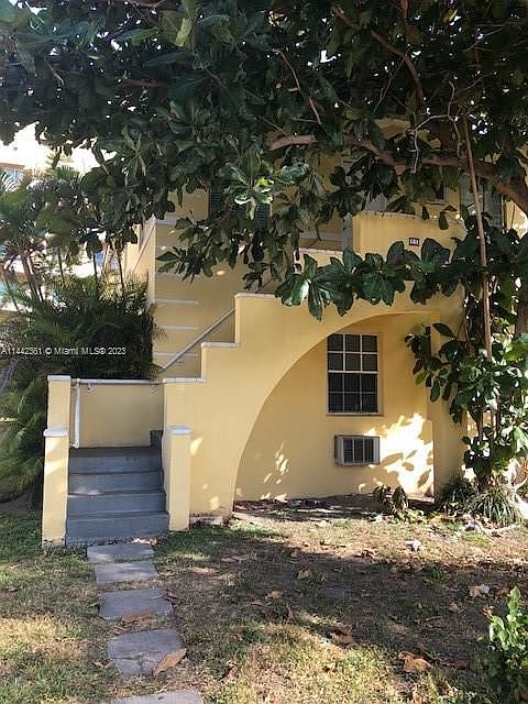 1st image of 11 Santillane Ave APT 2