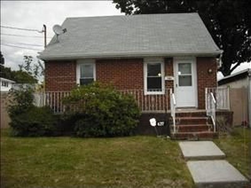 437 Oakley Ave, Elmont, NY 11003 | Zillow