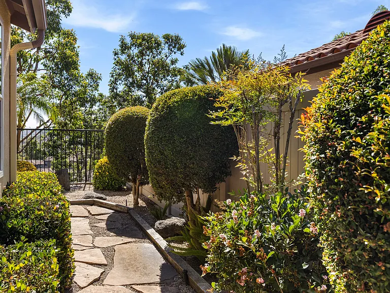 42 Colony Way — Photo 18