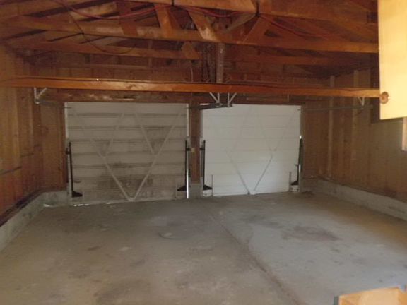 3rd image of 425 Kosmos Ln
