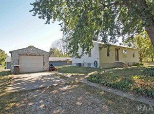 326 S Wilson Ave, Princeville, IL 61559