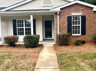 5473 Harris Cove Dr, Charlotte, NC 28269