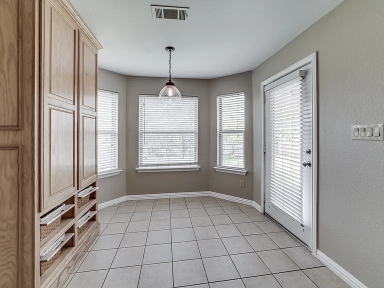 108 Chambers Creek Cir — Photo 7