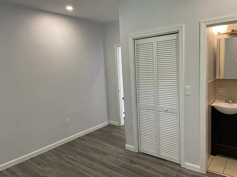 73 Marshall St #3 — Photo 8